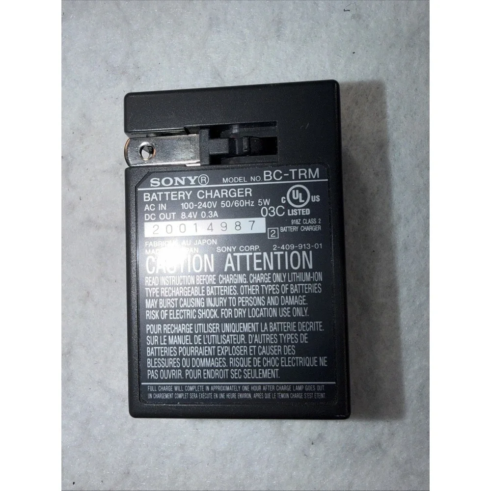 Sony BC-TRM Portable Battery Charger‎ M Series NP-FM30 NP-FM50 NP-QM91 NP-FM90
